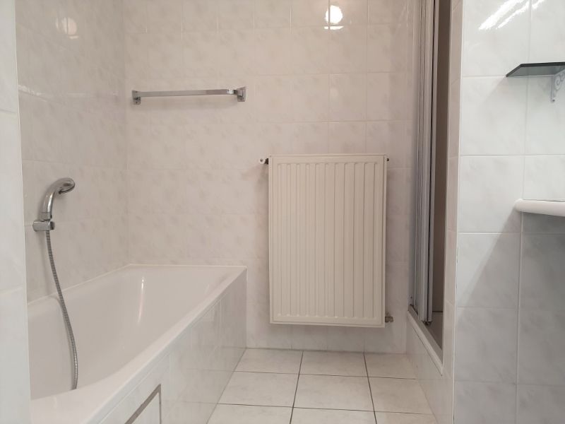 Ruim 2-slaapkamer appartement met zeezicht te huur op jaarbasis foto 8