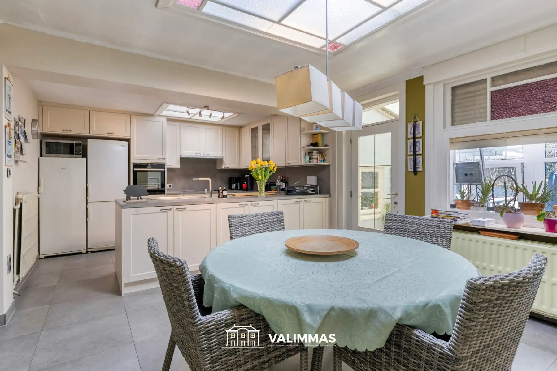 Ruime en stijlvolle rijwoning met garage en mooie tuin... foto 12