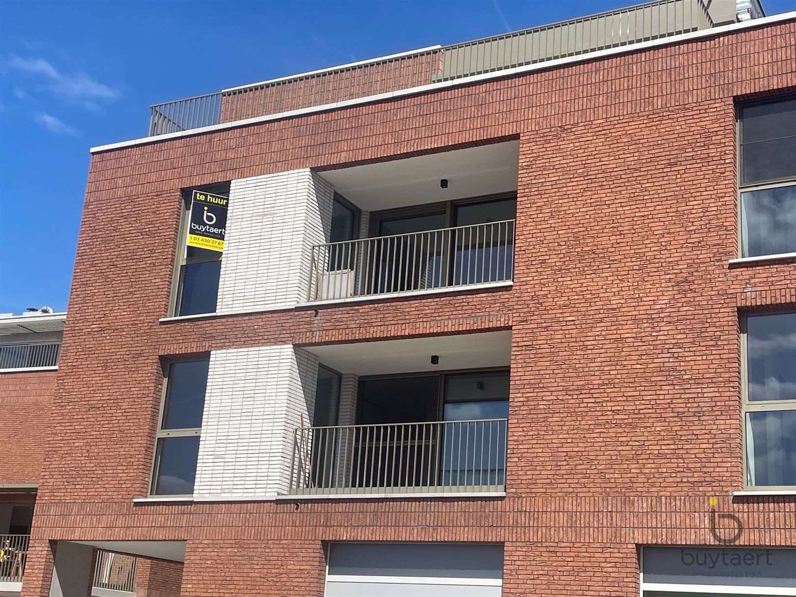 APPARTEMENT IN TEUNISHOF: Heerlijk thuiskomen! foto {{pictureIndex}}