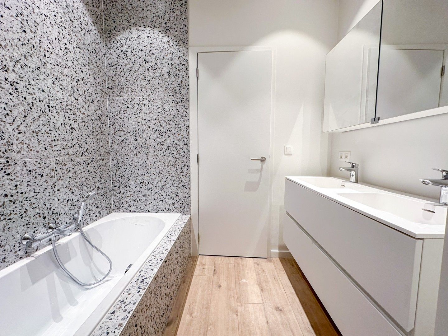3 slaapkamer nieuwbouwappartement te huur in het centrum van Sint-Niklaas foto 11