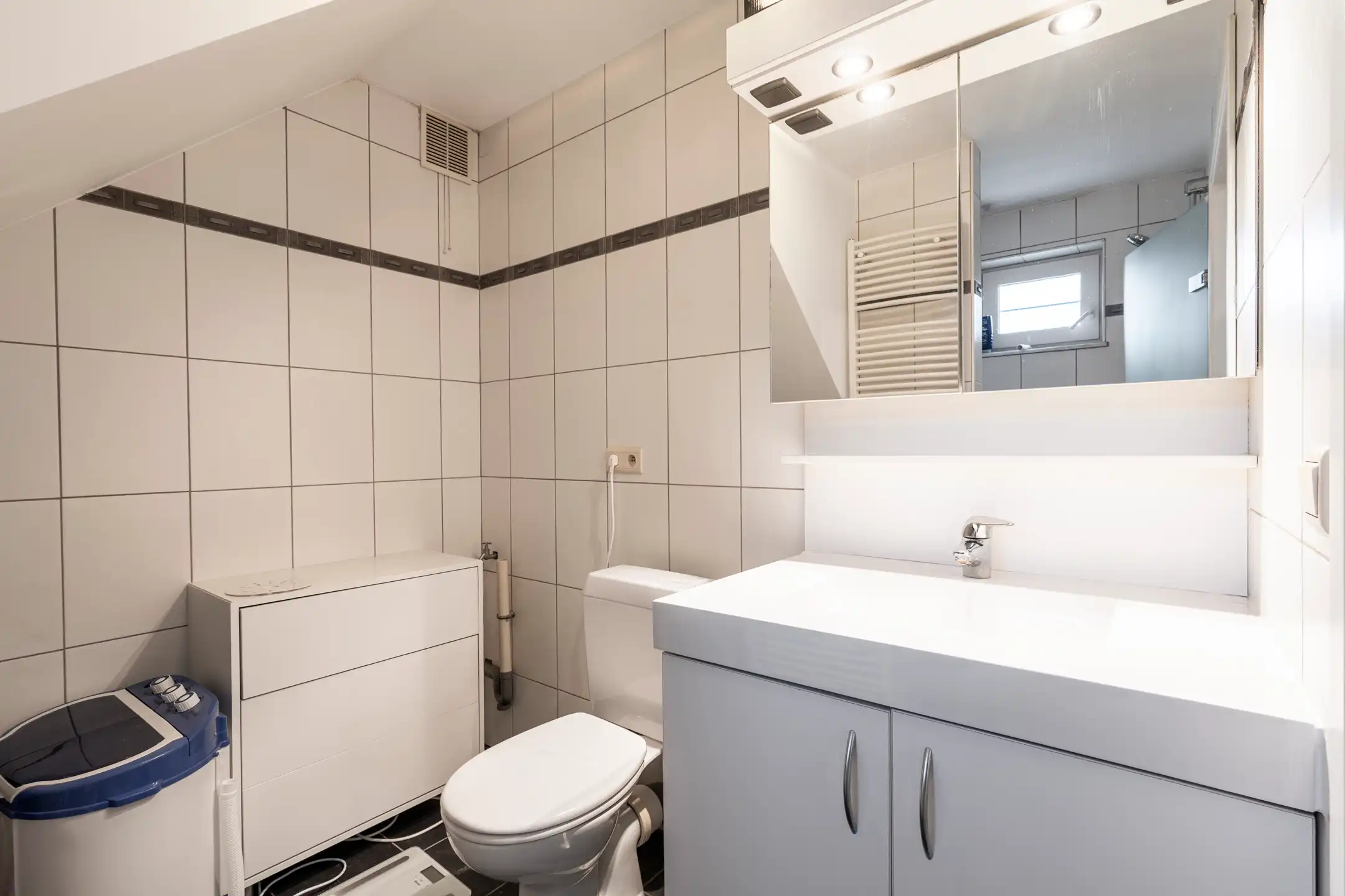 Instapklaar 1-slpk app met groot ZW-terras in Gierle foto 10