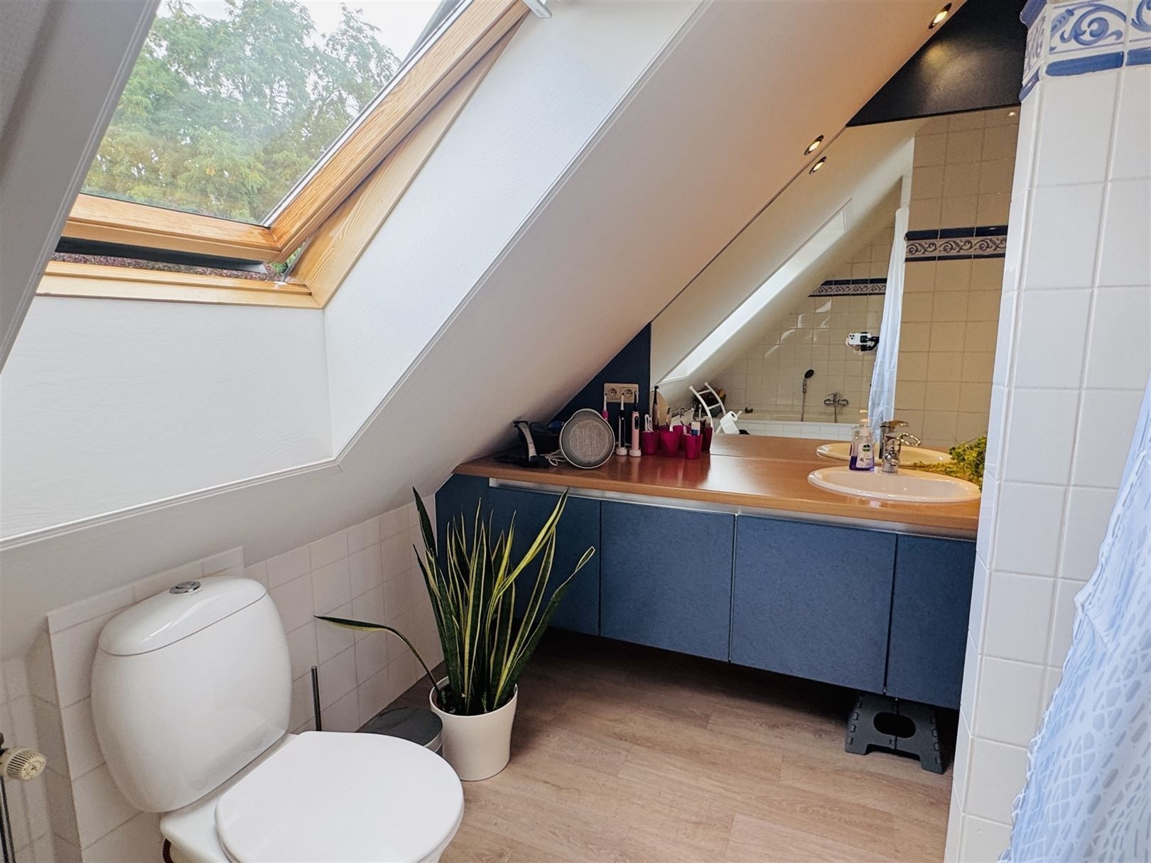 Ruime open bebouwing met grote tuin & bijgebouwen in Stekene foto 18
