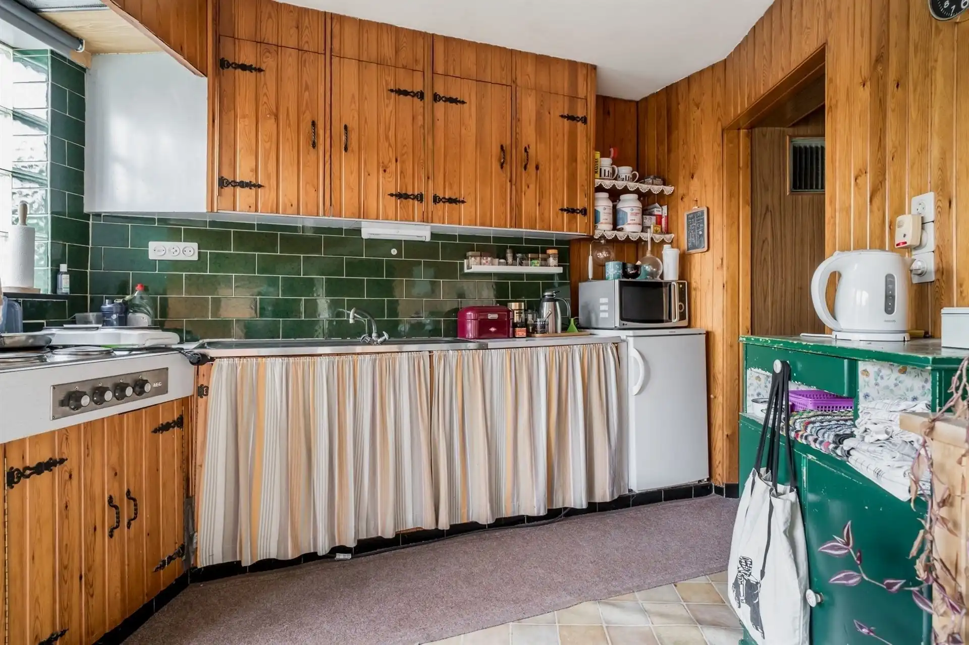 Te renoveren woning met 4 slpks en tuin. foto 10