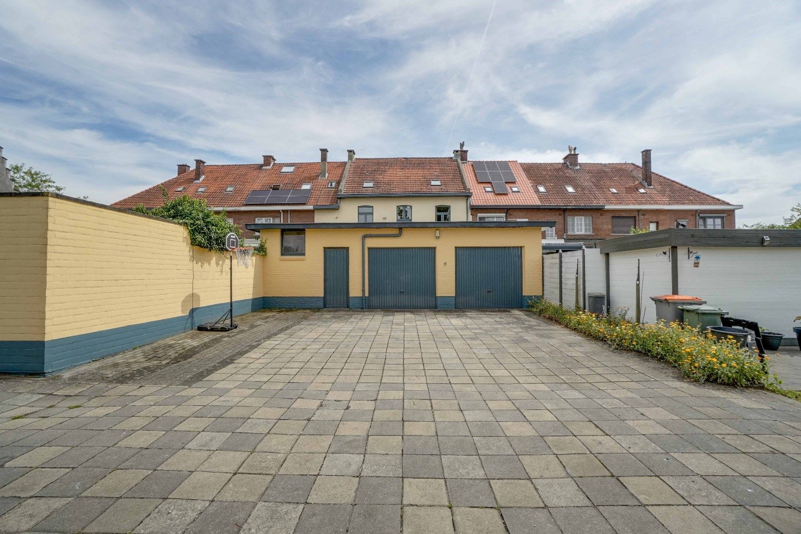 STATIG HERENHUIS MET EEN GROTE BEWOONBARE OPP. (317 M²) TE OUD-REKEM !  foto 27