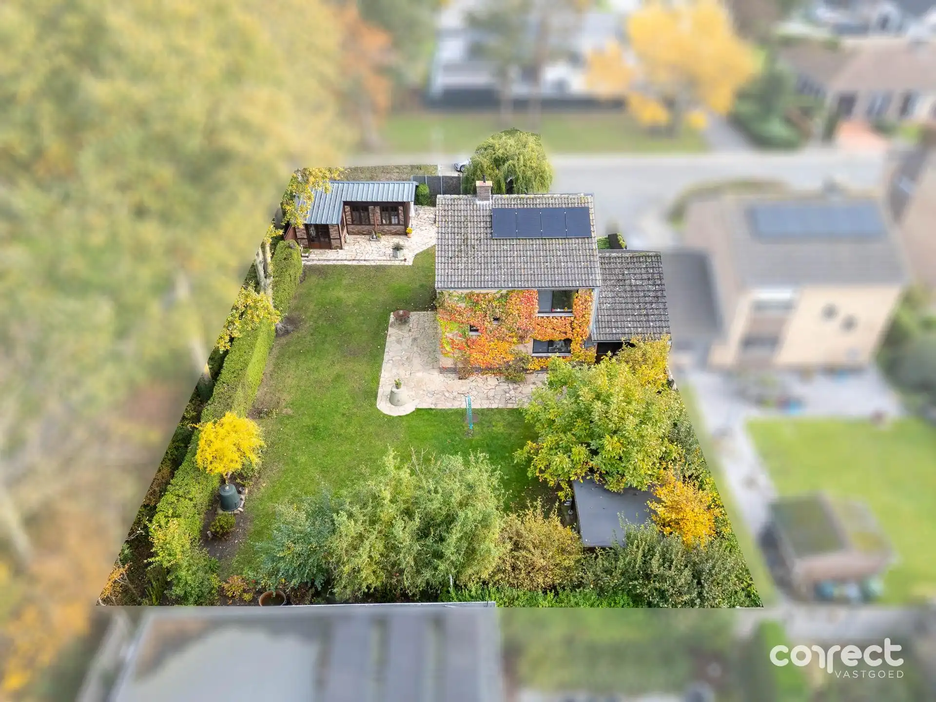 Goed onderhouden hoekwoning op een rustige, centrale ligging met prachtige tuin en ruim bijgebouw. foto 15