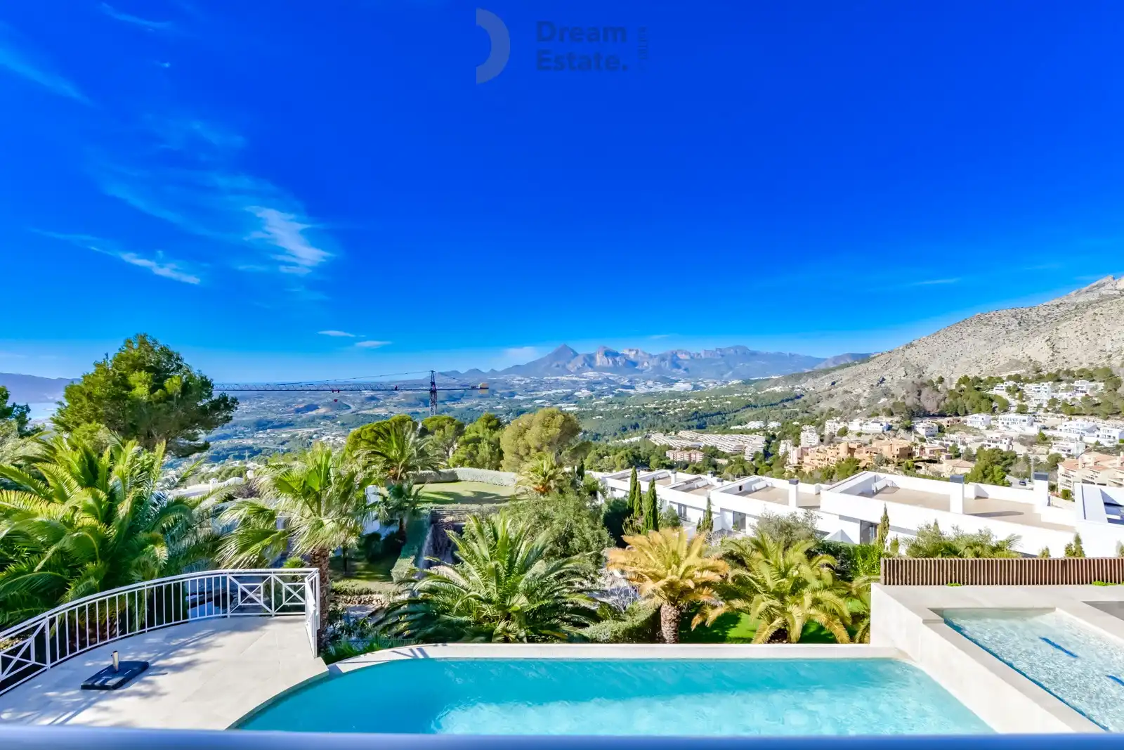 Exclusieve luxe villa in Altea – Waar elegantie en panoramisch uitzicht samenkomen foto 44