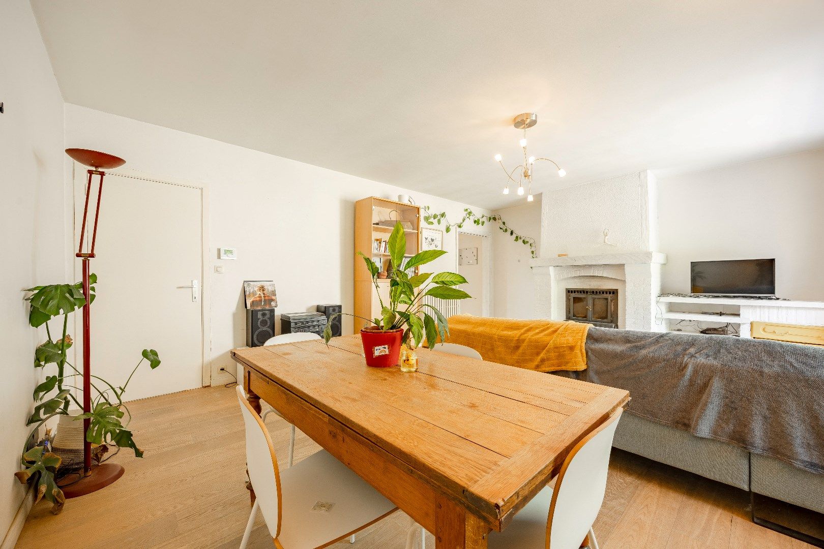 KLOEKE WONING MET 3 SLAAPKAMERS EN TUIN foto 5