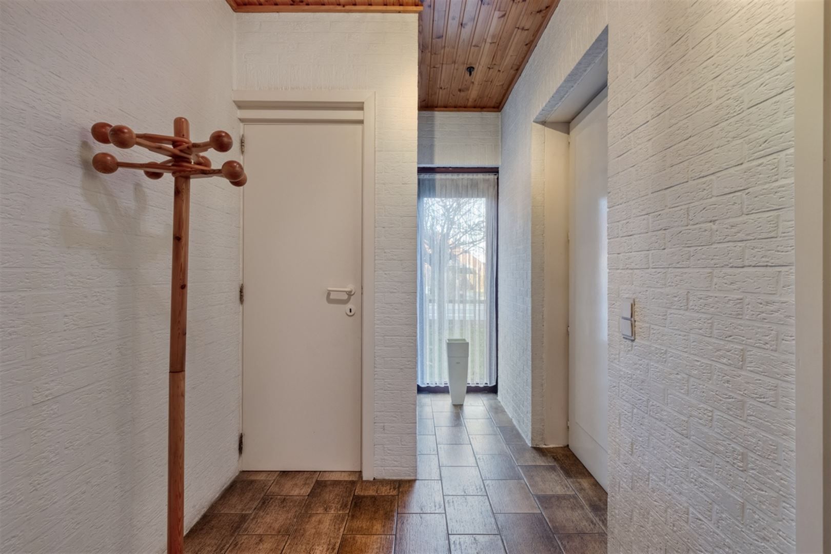 Mooi gelegen statige woning op 1231 m2 foto 4