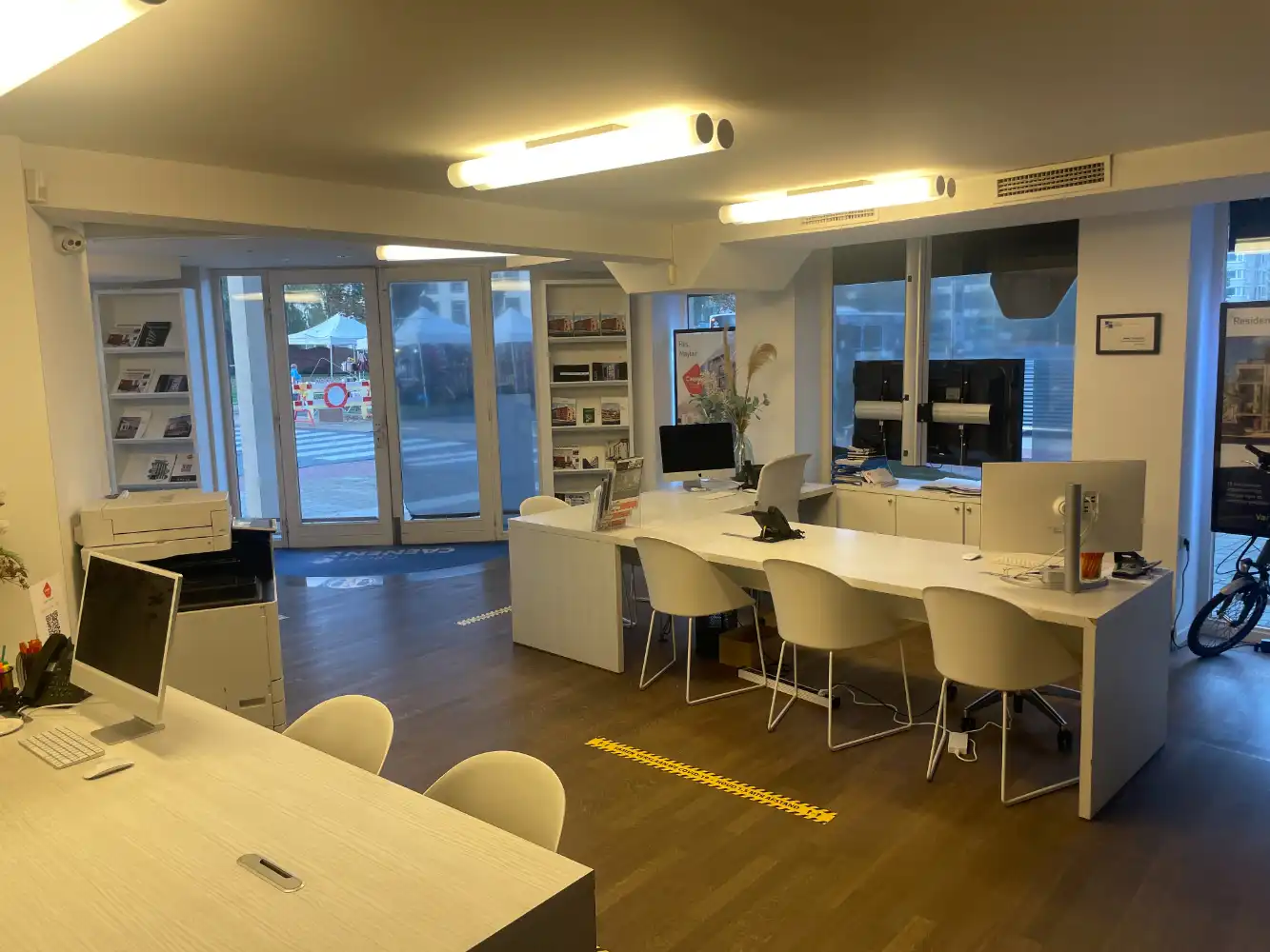 Ruim handelspand te huur aan de jachthaven van Oostende foto 6