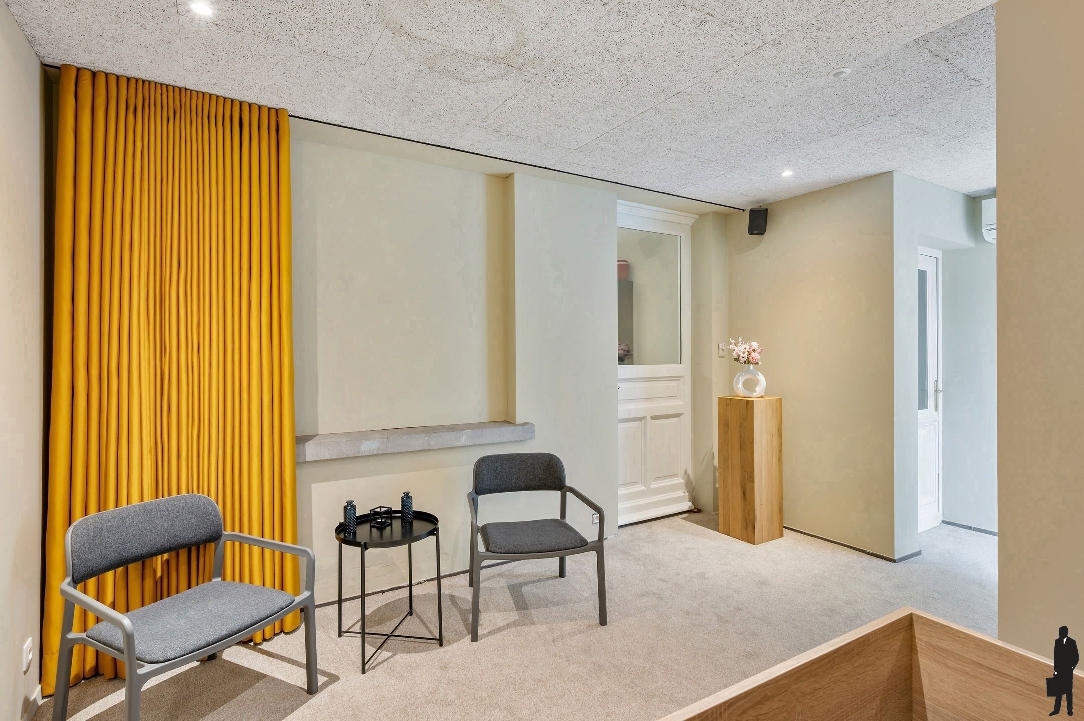 Deels gerenoveerde parel met mogelijkheden en weidegrond! foto 12