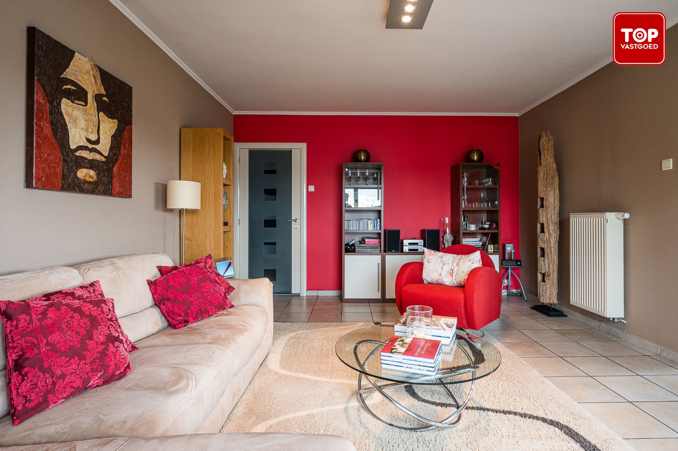 Instapklaar 2-slaapkamer appartement met garage en terras.  foto 6
