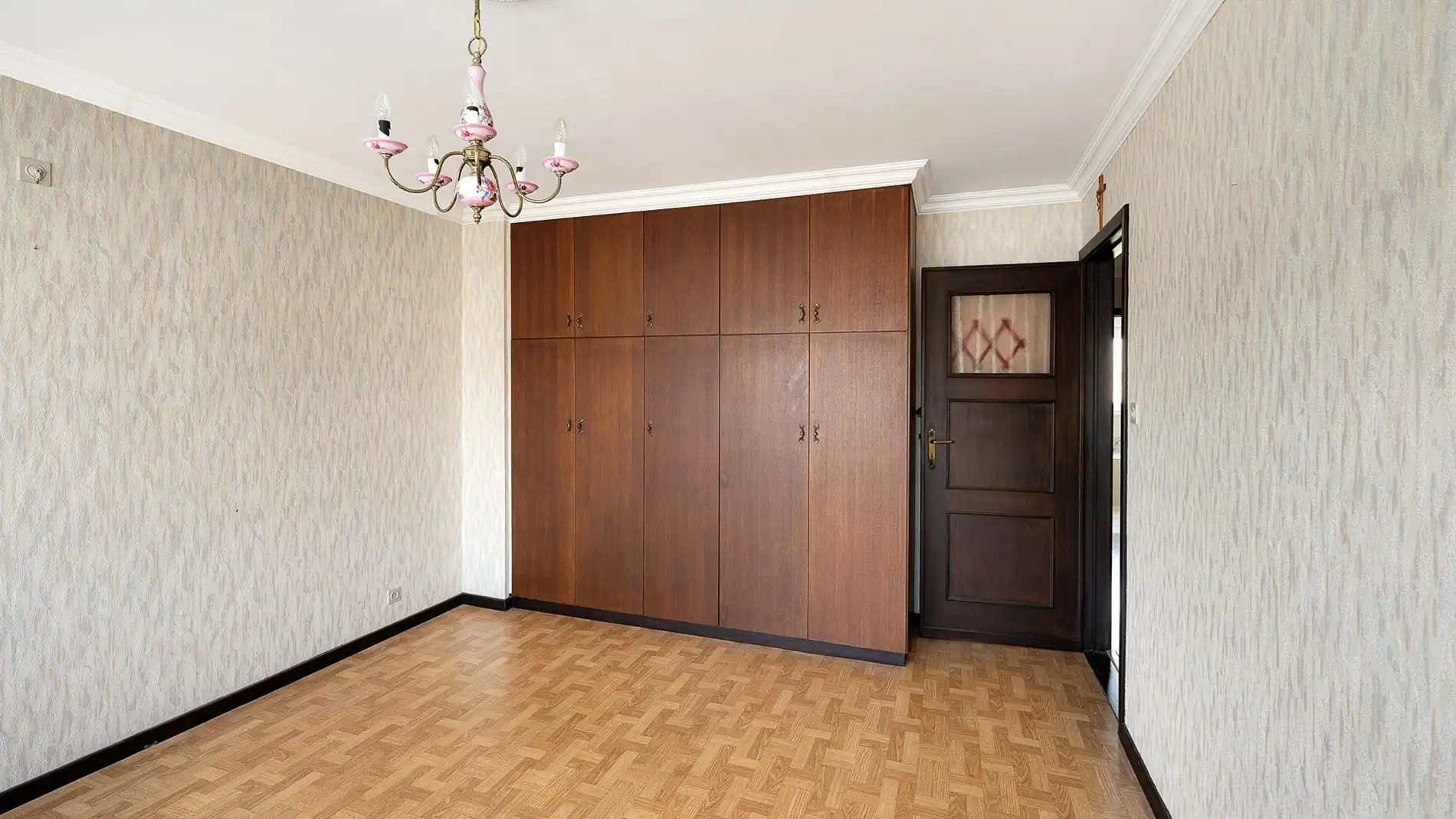 Huis met groot volume en garage te Knokke foto 19