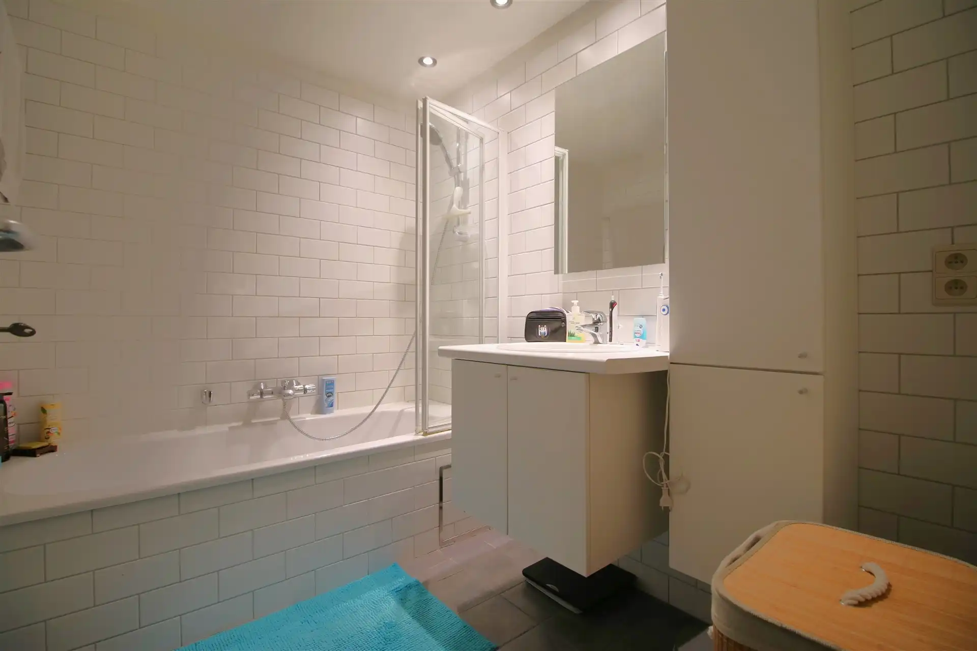 Instapklaar 2-slpk appt met terras en lift foto 10