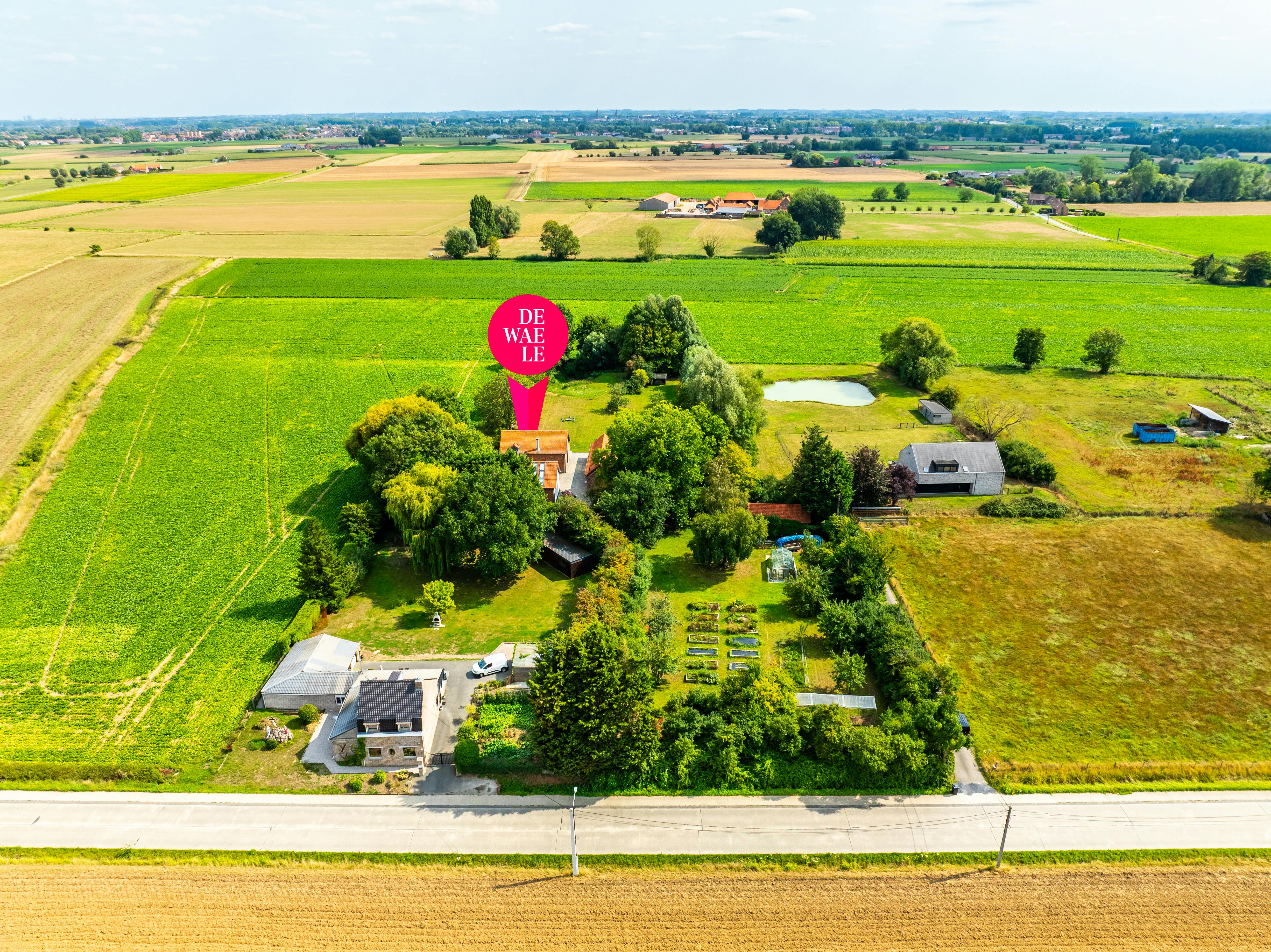 Exclusief landhuis op +/- 8000 m²: de synthese van rust en ruimte foto 3