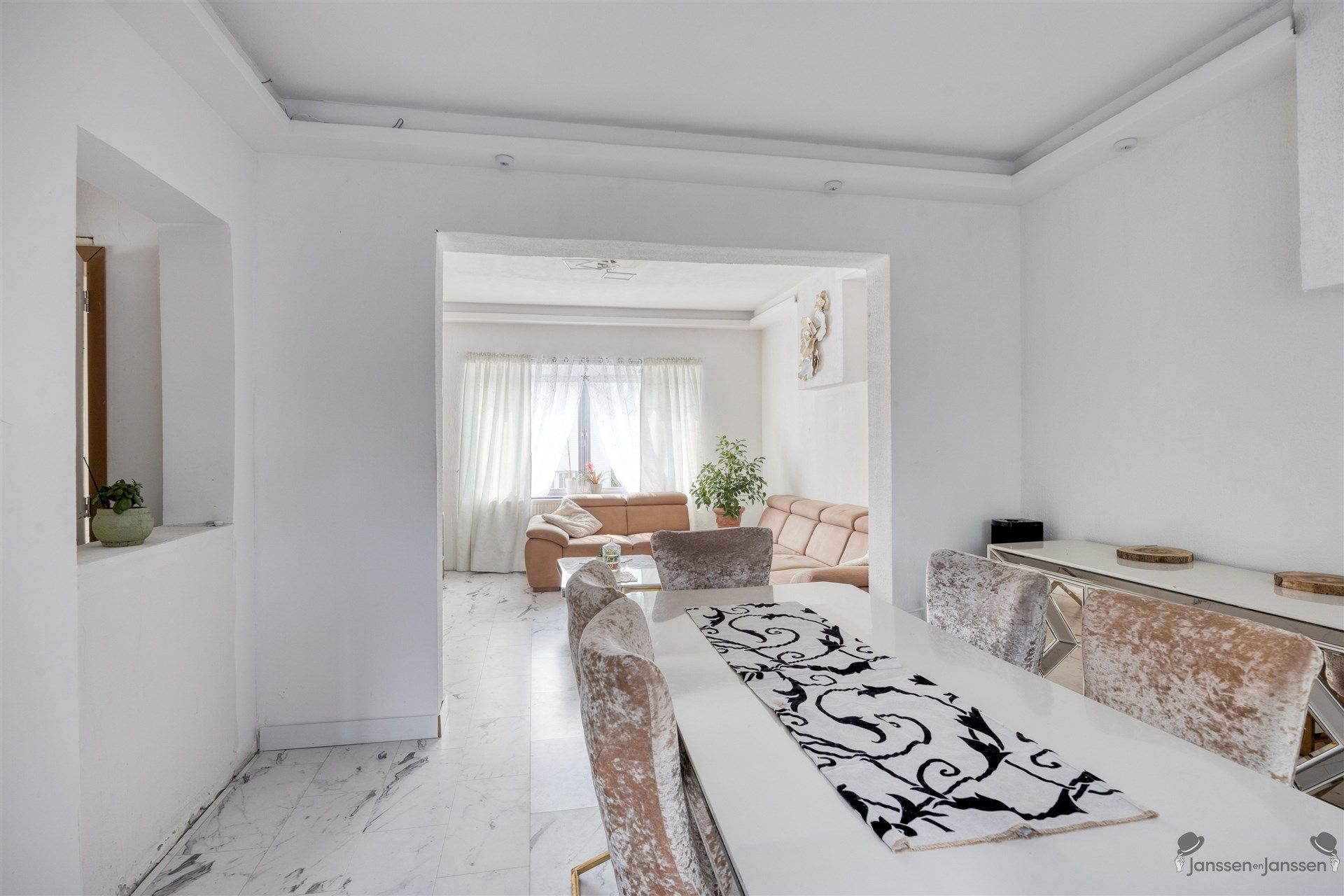 Te renoveren woning foto 9