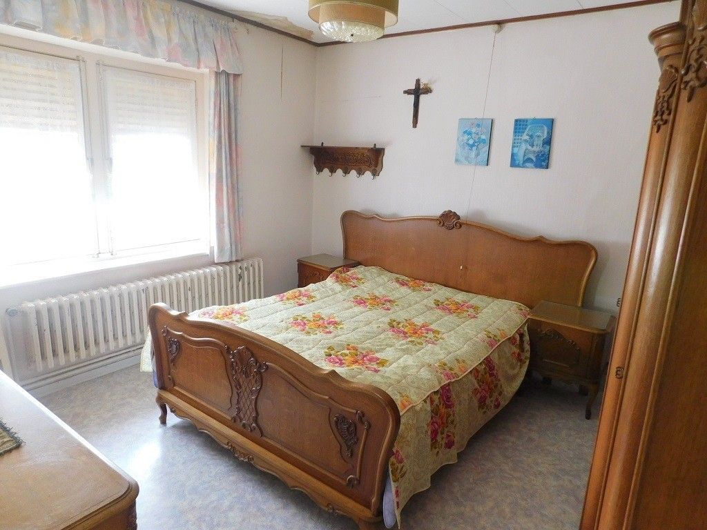 ROESBRUGGE: Grondig te renoveren woonhuis met heel wat ruimte (en dus heel wat mogelijkheden) op een ZW-gericht stuk grond van 454m² totale grondoppervlakte. foto 13