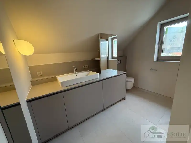 Ruime duplex met 2 slaapkamers foto 18