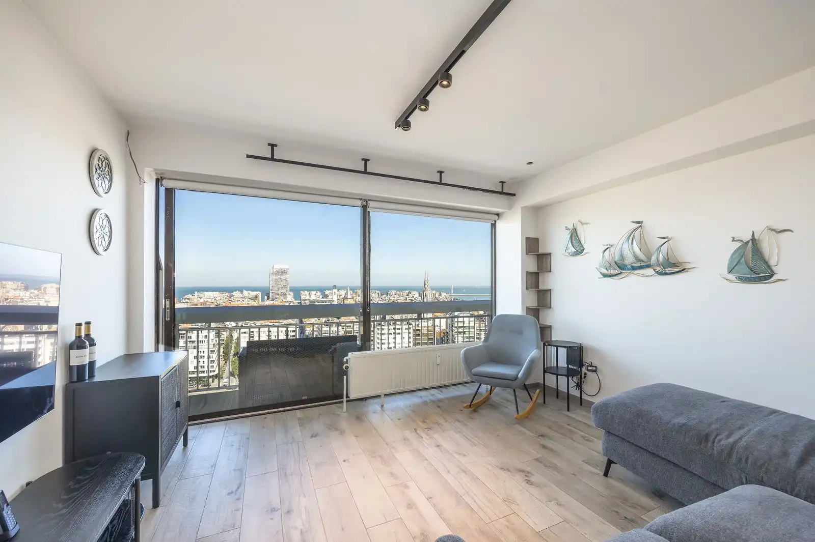 Uniek appartement met panoramisch zicht 180° foto 4