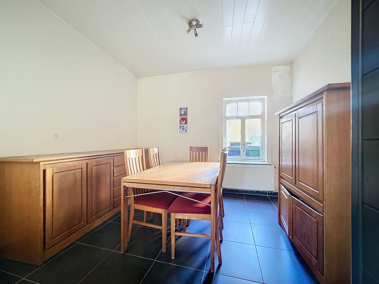 DEELS TE RENOVEREN WONING IN LANDEN foto 4