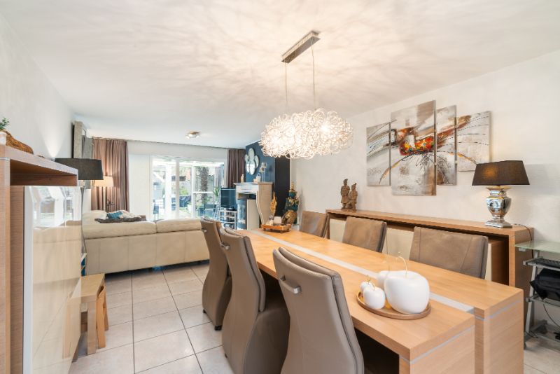 Instapklare - zeer netjes onderhouden woning foto {{pictureIndex}}
