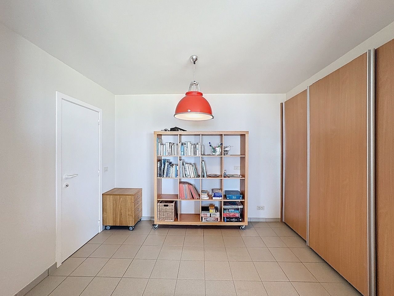 Buitengewoon ruim appartement met frontaal zeezicht en een woonkamer van maar liefst 8,12 m breed! foto 11