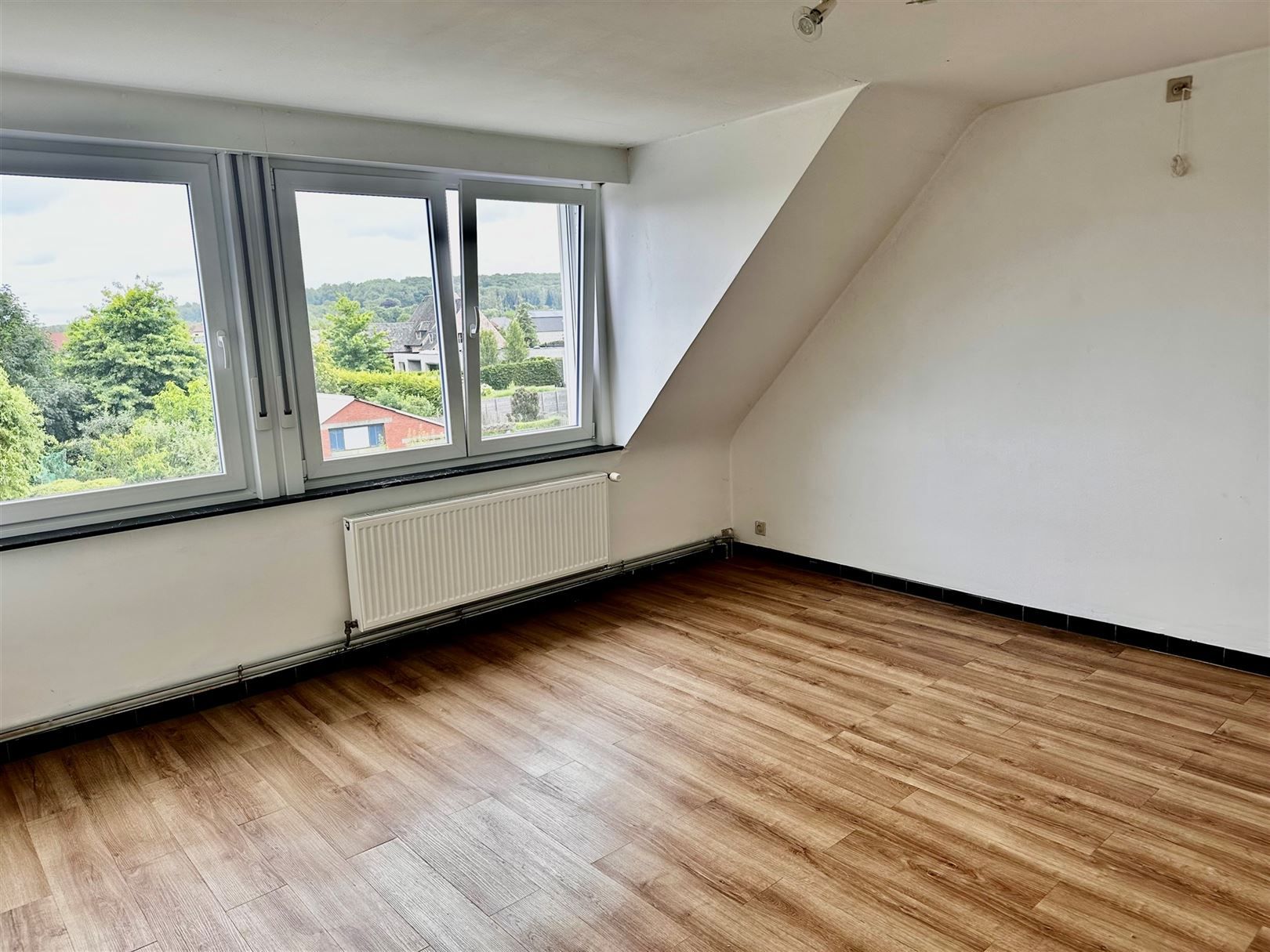 Bel-etage woning te huur  foto 3