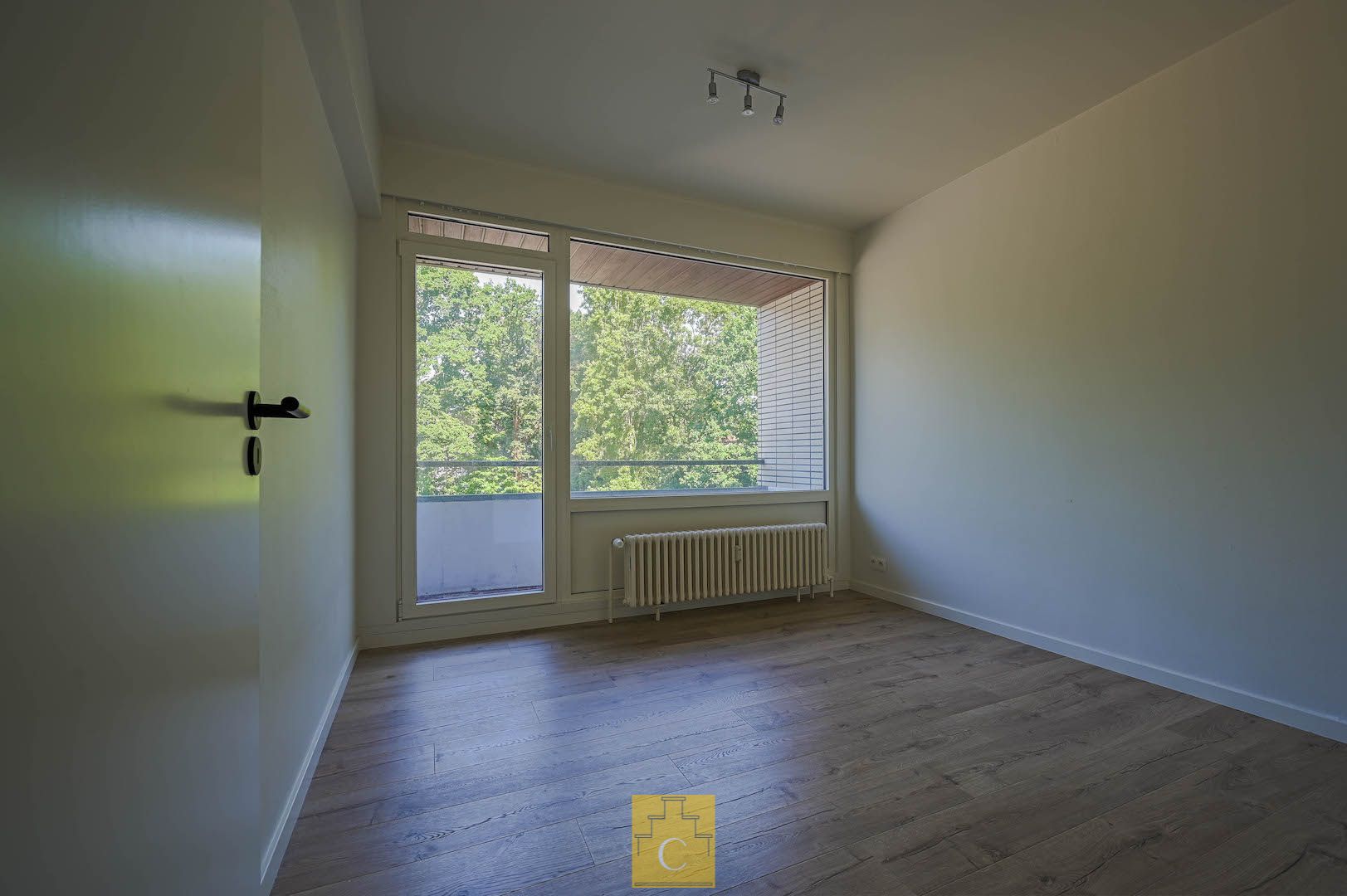 recent gerenoveerd 3 slaapkamer-appartement vlakbij het station, mooie uitzichten, mogelijkheid garage foto 12