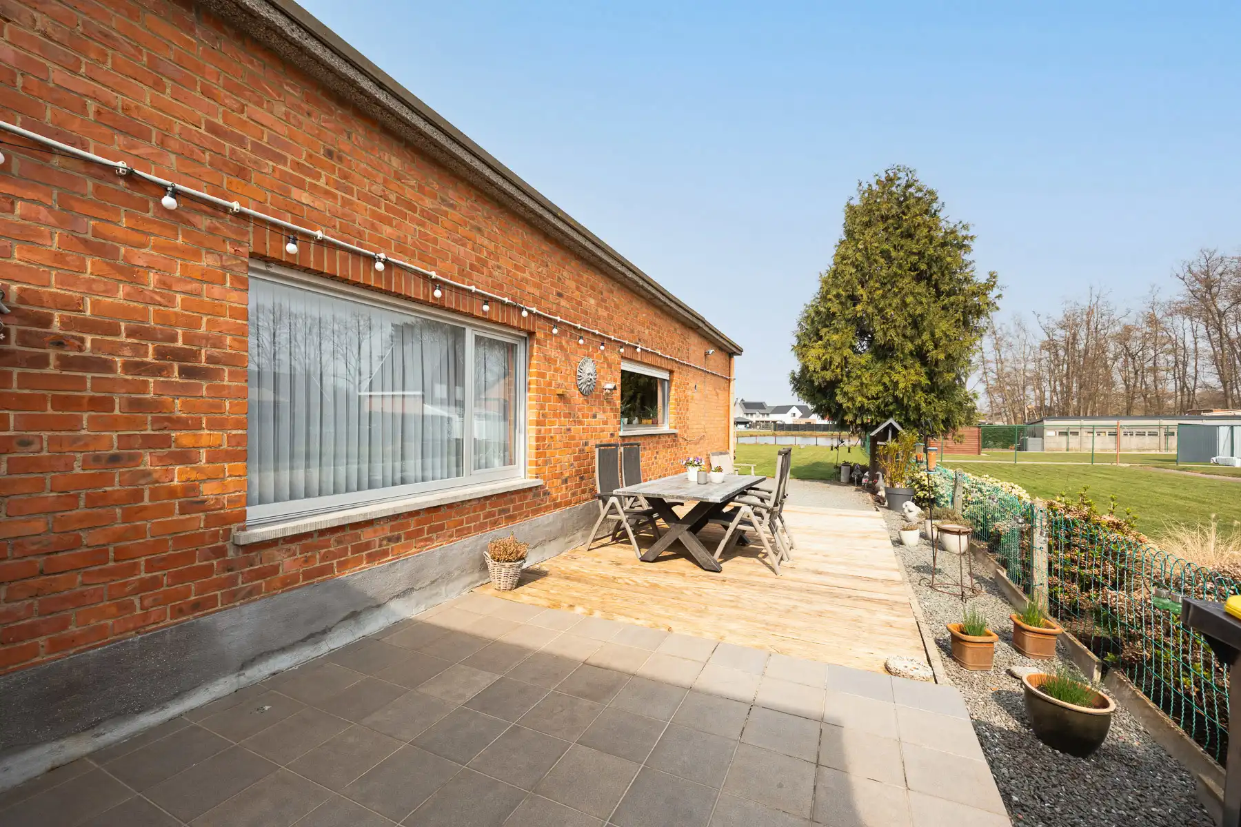 Open bebouwing met veelzijdig bijgebouw op een toplocatie foto 25