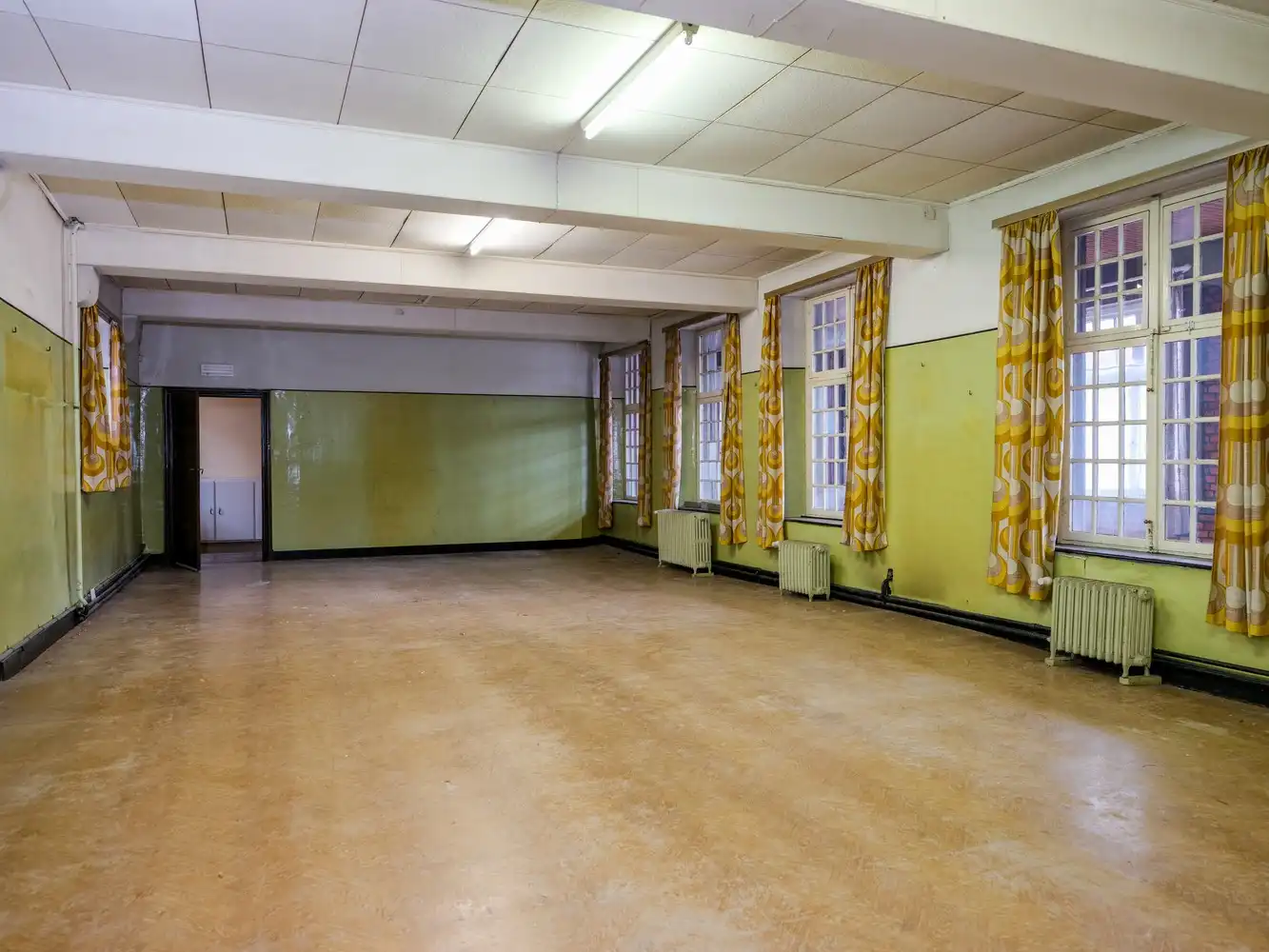 Uniek: voormalig klooster op een toplocatie met een enorm potentieel foto 22