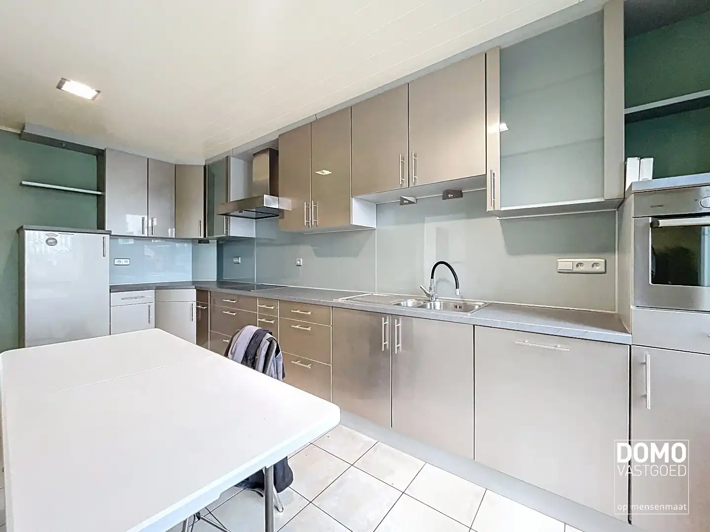 RUIM APPARTEMENT VAN 180 M² MET 2 SLAAPKAMERS, RUIME LEEFRUIMTE EN EPC B TE HERK-DE-STAD foto 7