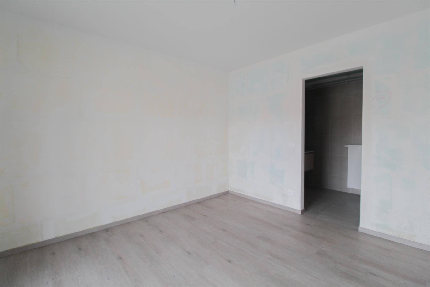 Gelijkvloers appartement met 1 slaapkamer te Gent foto 9
