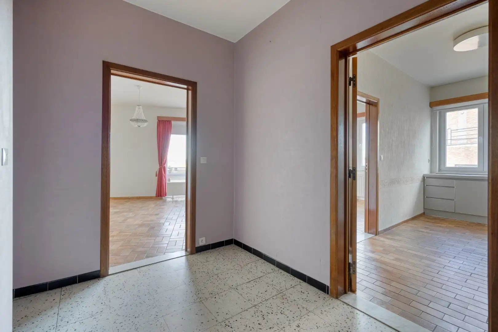 Ruim appartement met zonnig terras, stadscentrum Tongeren - centrale ligging en open uitzicht foto 10