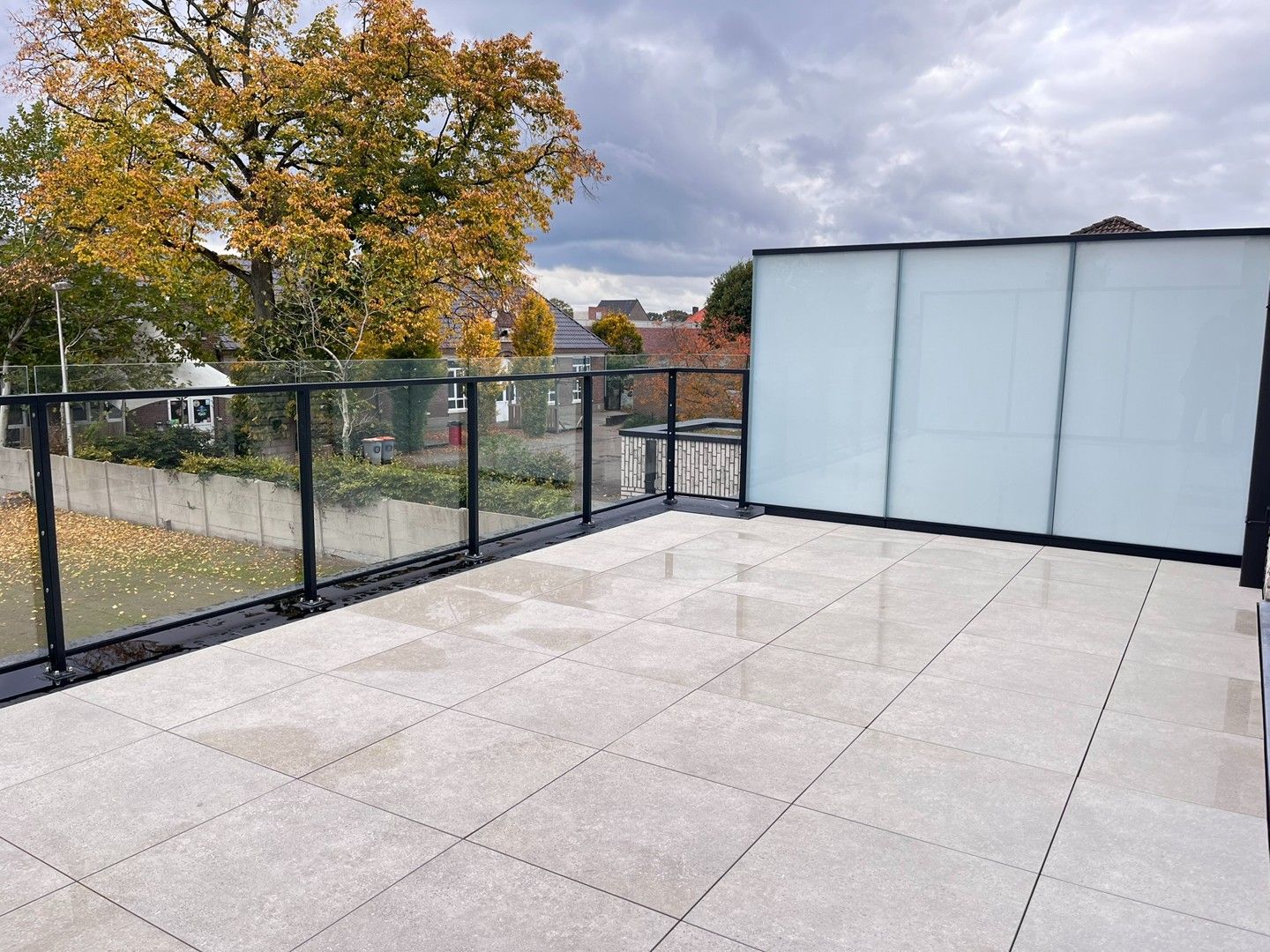 Nieuwbouw appartement met twee slaapkamers en ruim terras foto 9
