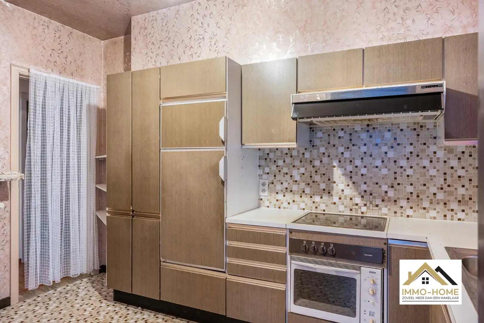 Vrijstaande woning op een ruime grond op topligging te Beervelde!  foto 13