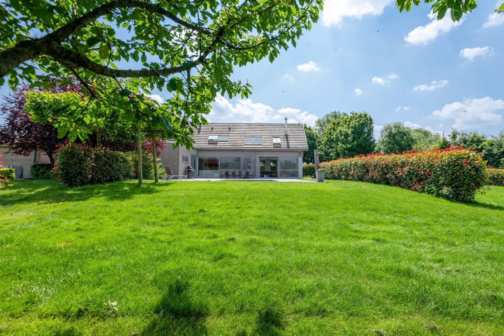 Twee huizen onder één dak: Luxe villa in Opwijk met talloze mogelijkheden foto 27