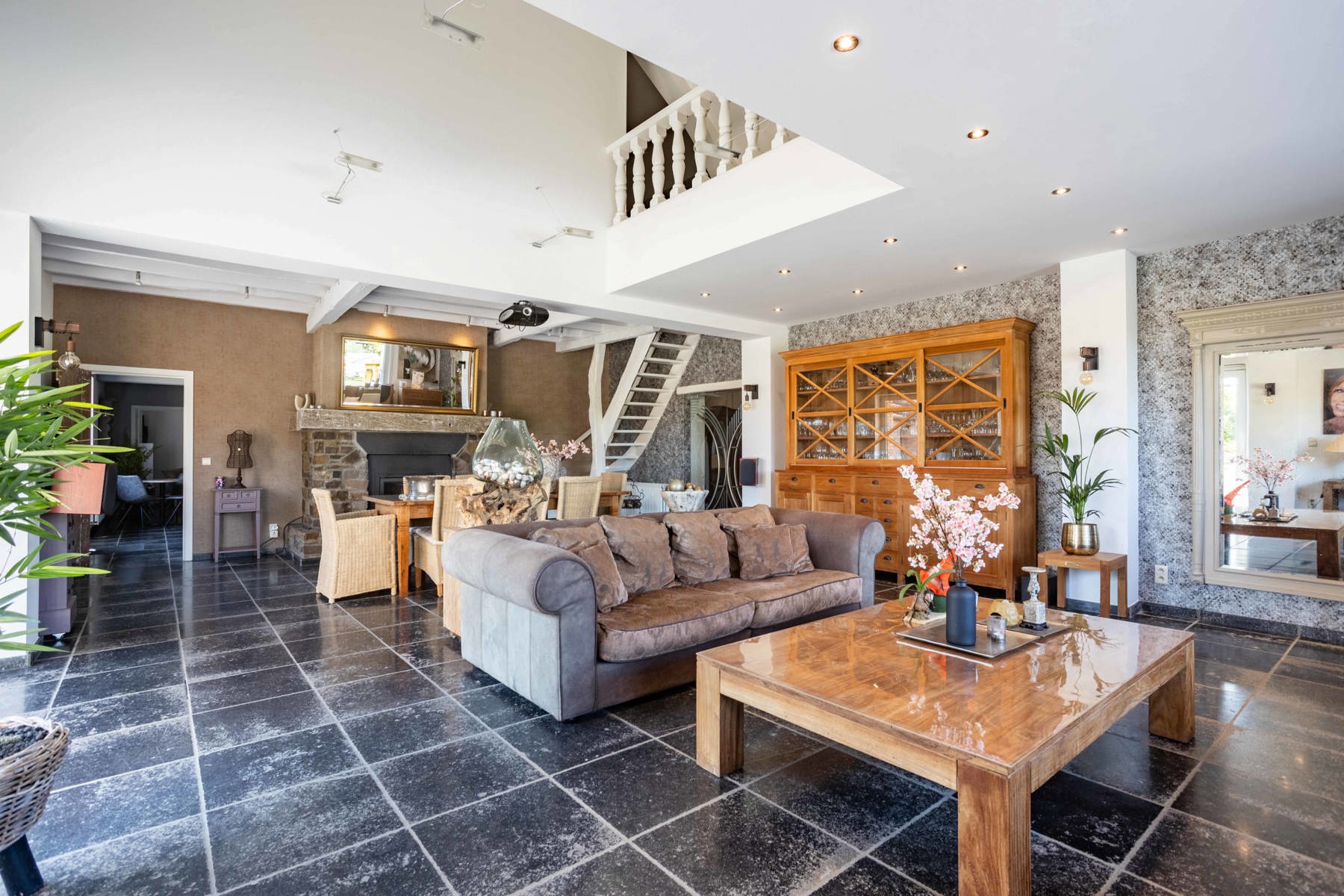 Exclusieve vastgoedparel met 3 vakantiewoningen en wellness foto 4