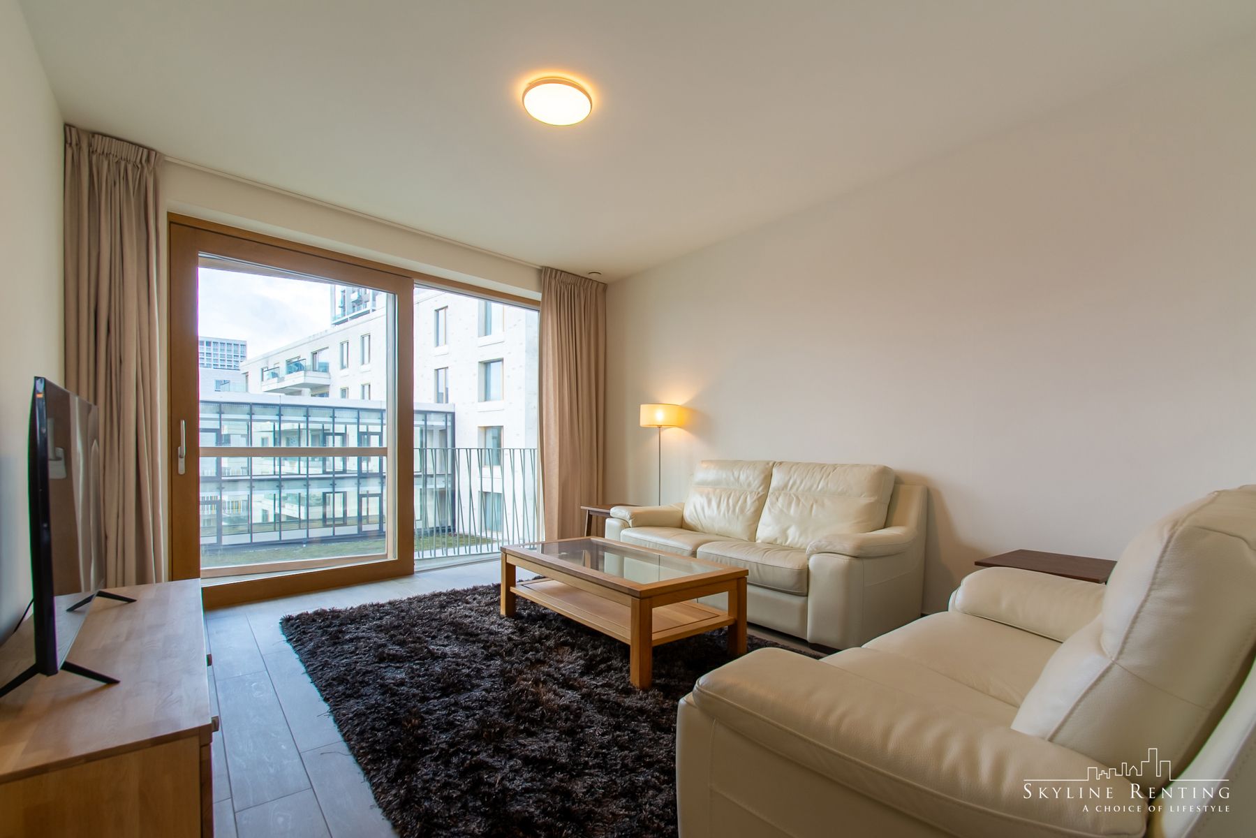 Mooi gemeubeld 2-slaapkamer appt met prachtig TERRAS foto 2