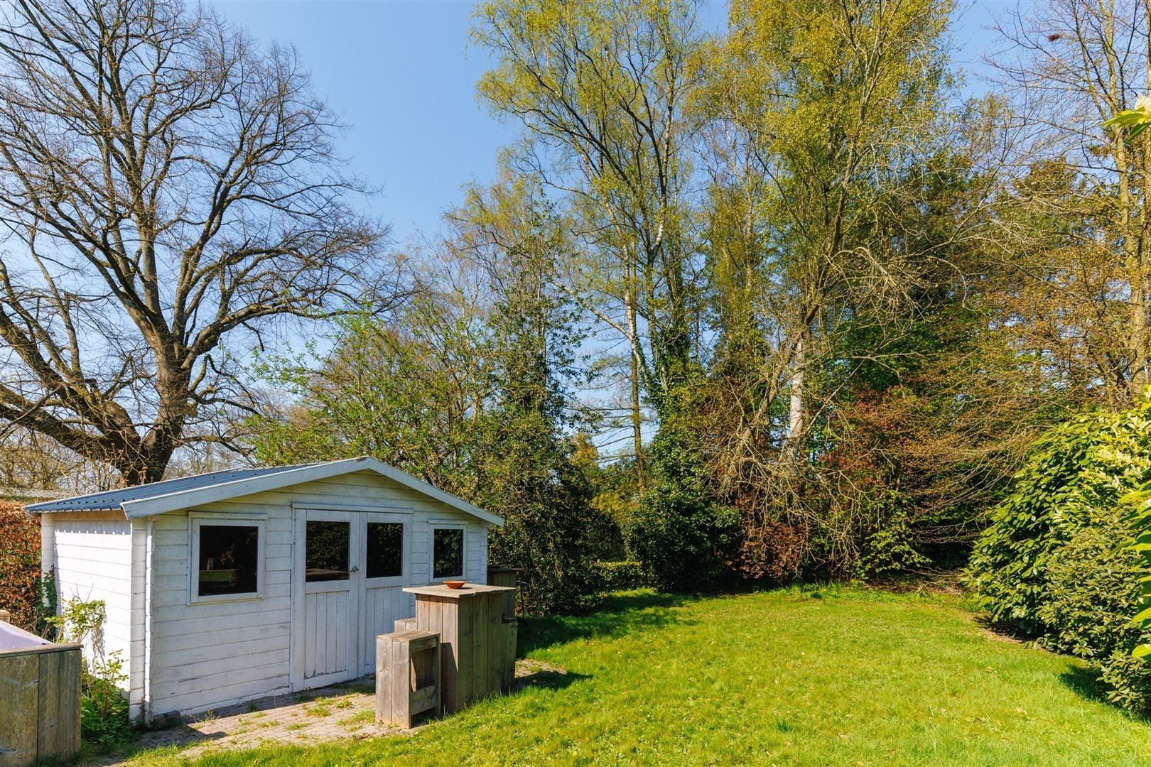 Stijlvol gerenoveerde woning in alle rust met plaats voor elk plan foto 13