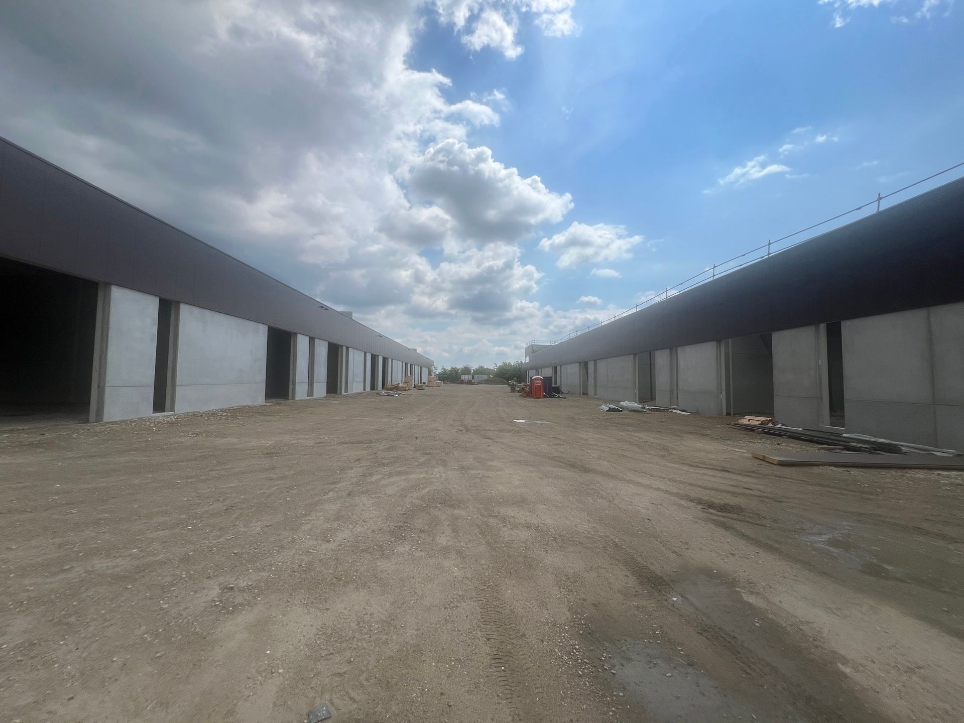 KMO-UNIT van 365M² - STADSBEEMD IN HALEN foto 4