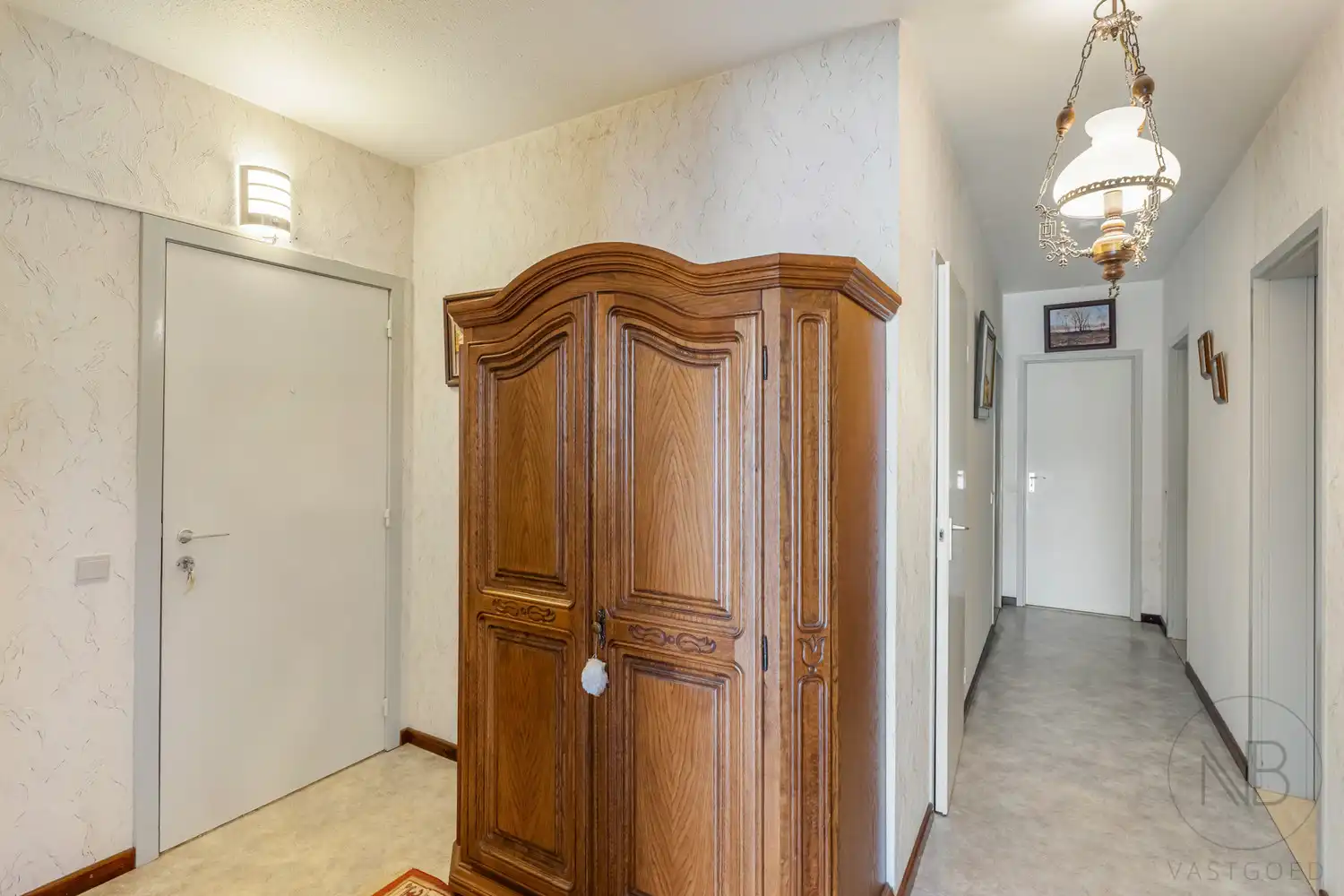 Goed gelegen appartement met 3 slaapkamers foto 3