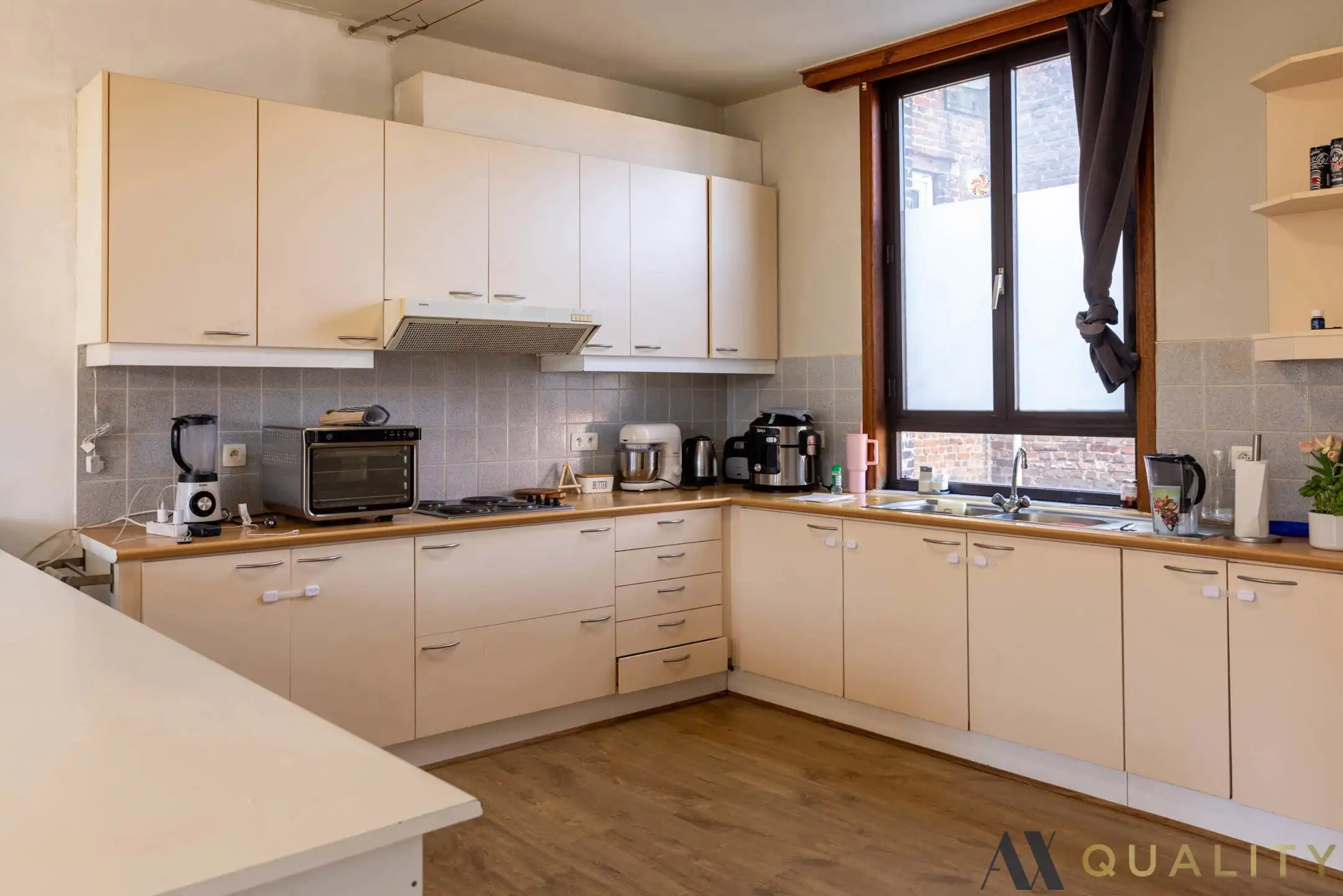 Ruim appartement met 3 slaapkamers en open keuken foto 5