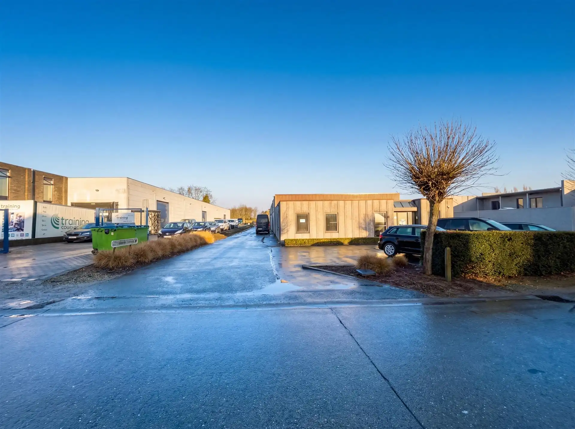 Magazijn in industriepark te Erpe-Mere (410 m²) foto 5