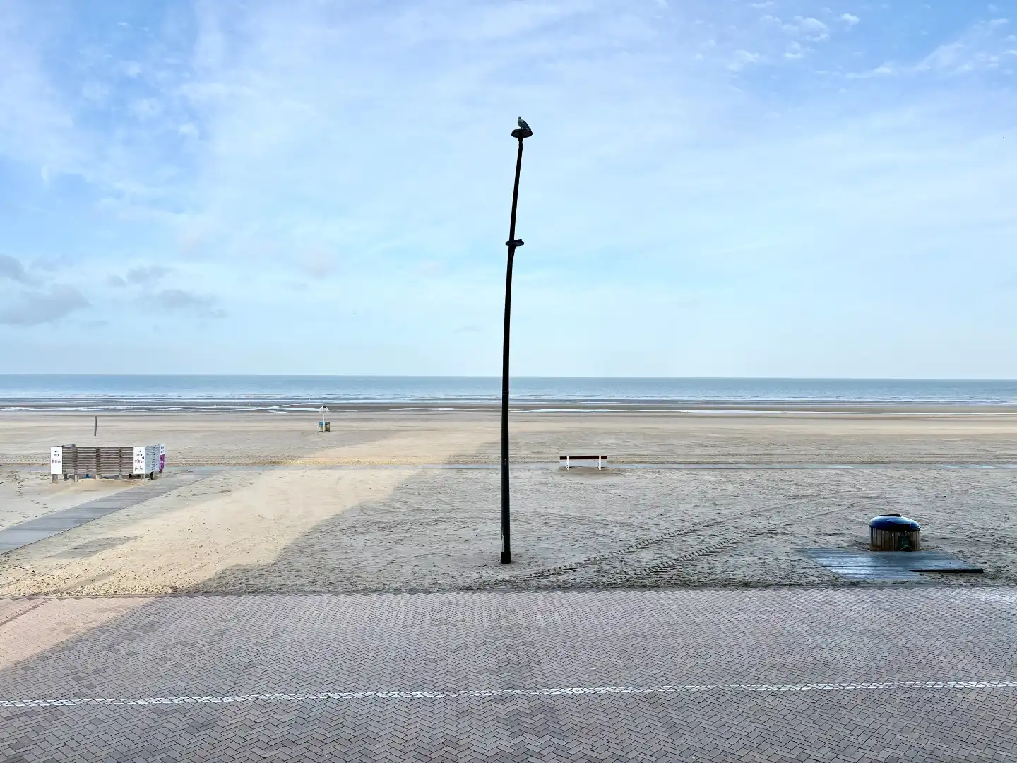 Instapklaar appartement op de Zeedijk van De Panne. foto 2