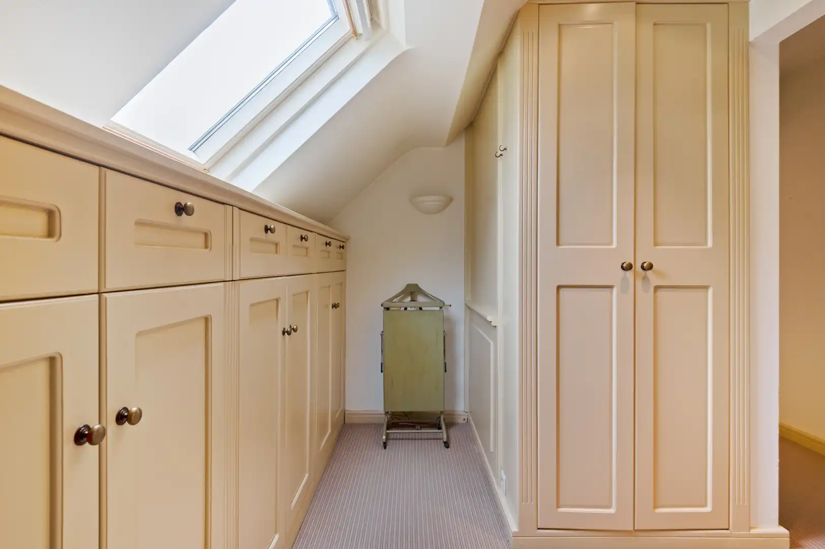 Stijlvolle villa in gegeerde doodlopende straat foto 17