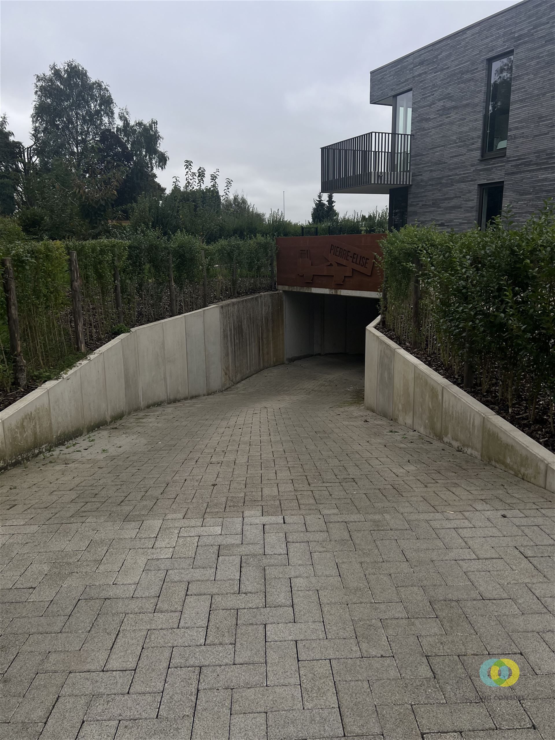 Parkeerplaats te huur Jozef de Vleminckstraat 24 - 1853 STROMBEEK-BEVER