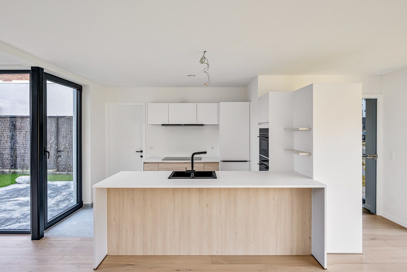 Instapklare nieuwbouwwoning met 4 slaapkamers, 2 badkamers en garage foto 5