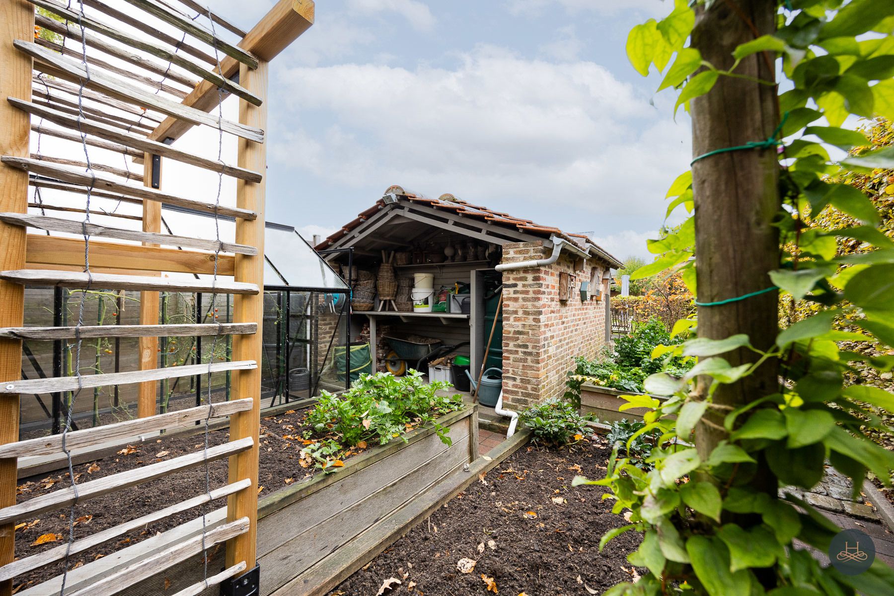 Landelijke woning in doodlopende straat foto 48