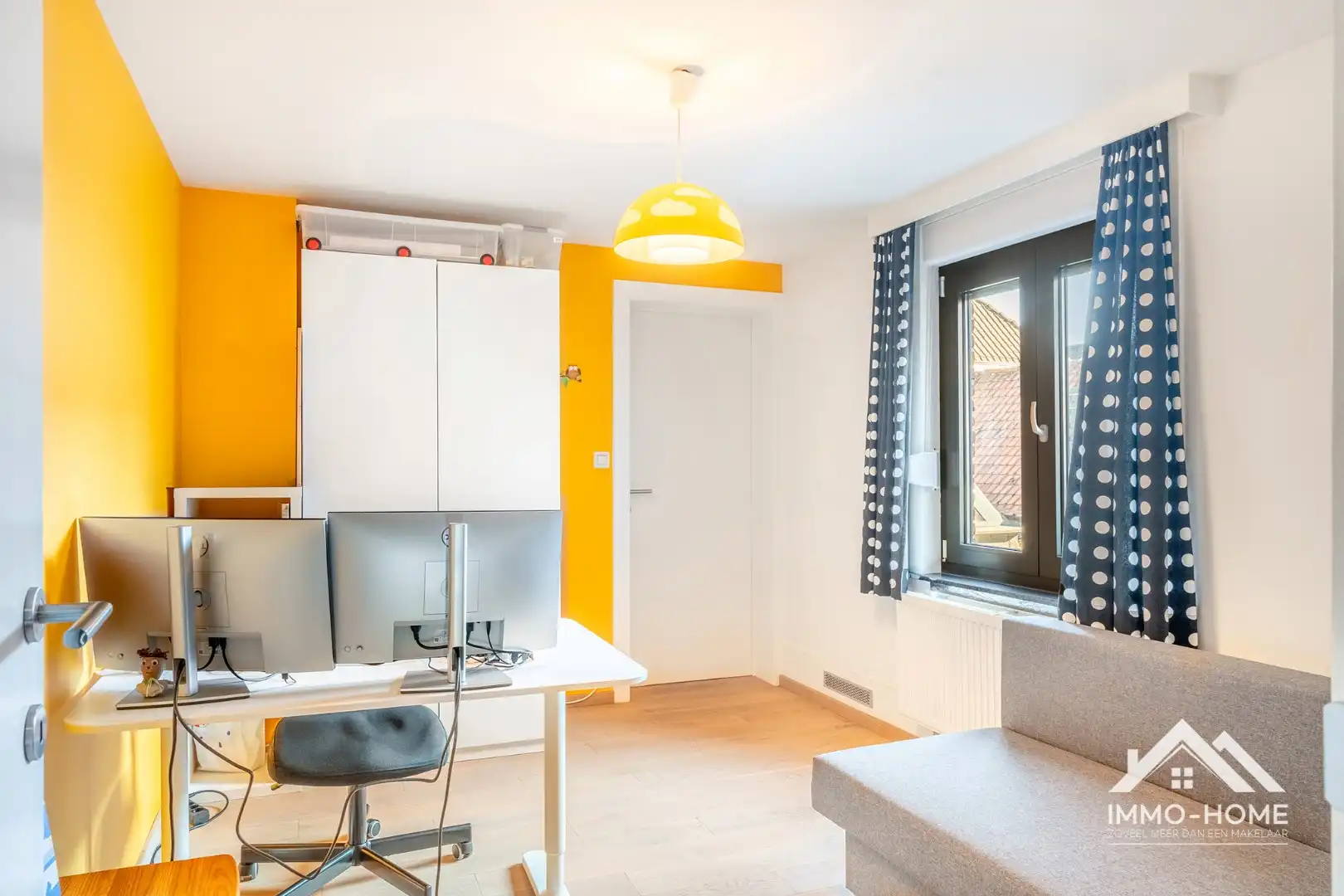 Héél erg ruime gerenoveerde woning met garage nabij centrum Lokeren! foto 26