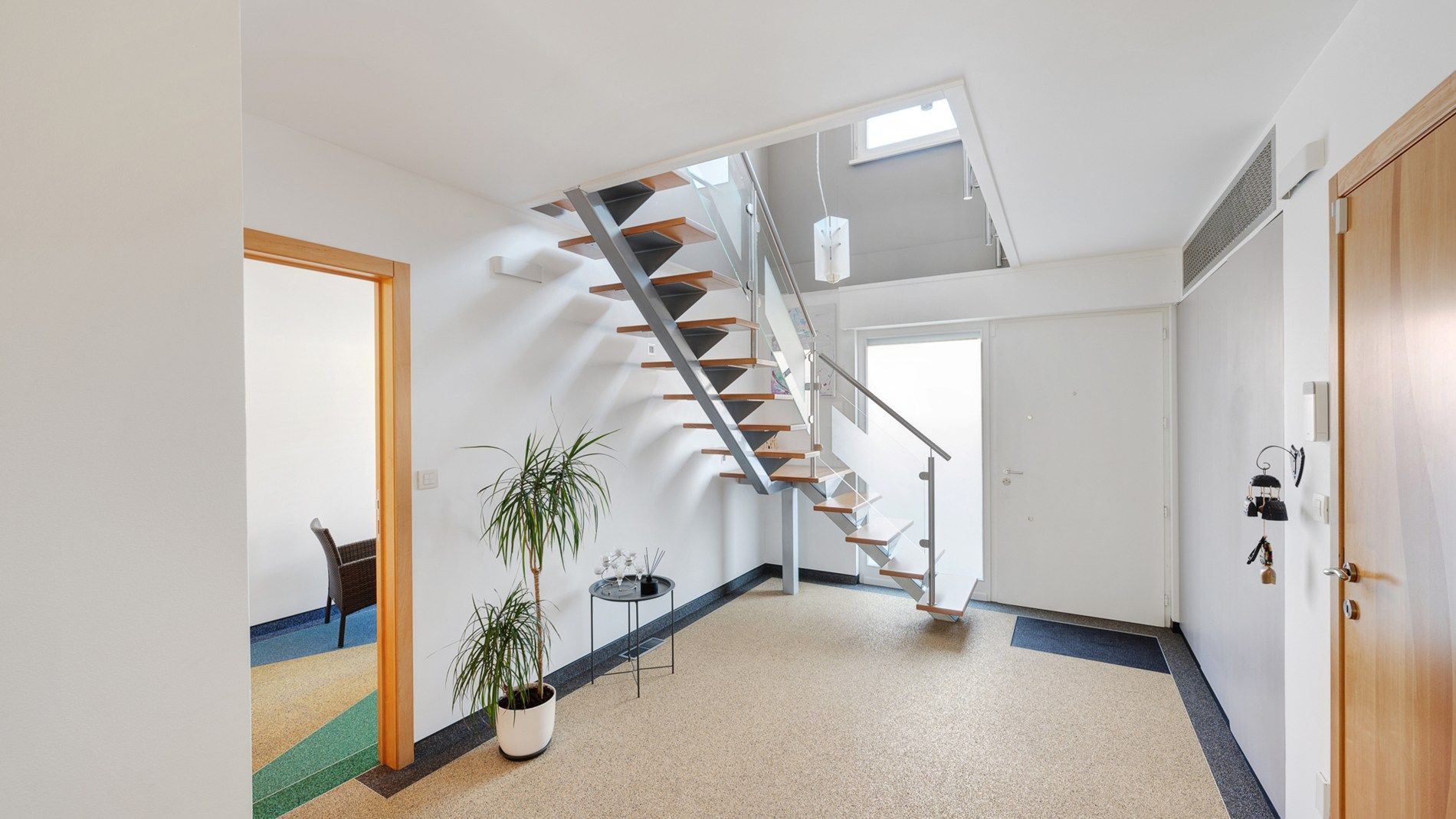 Zeer ruime villa op rustige ligging foto 18