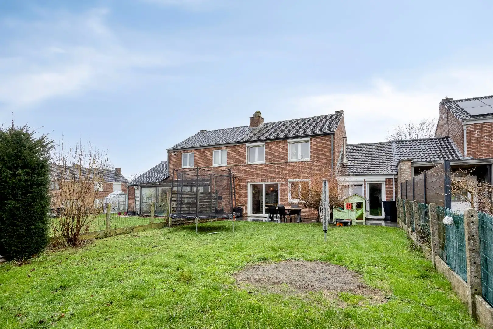 Instapklare woning te koop met 3 slpk, garage en tuin. foto 18